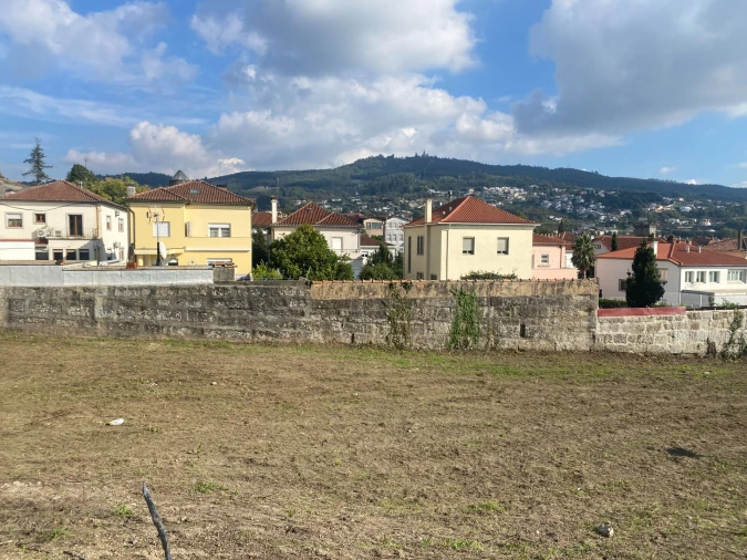 Terreno para Venda em Oliveira, São Paio e São Sebastião Foto 6