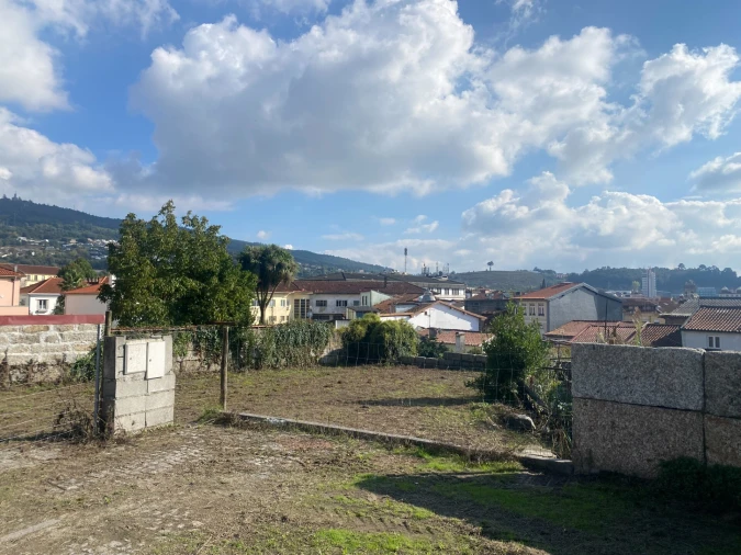 Terreno para Venda em Oliveira, São Paio e São Sebastião Foto 4