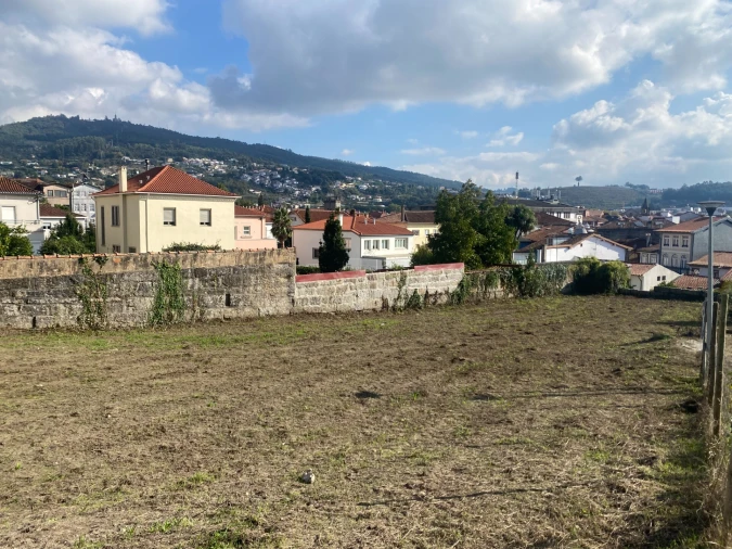 Terreno para Venda em Oliveira, São Paio e São Sebastião Foto 6