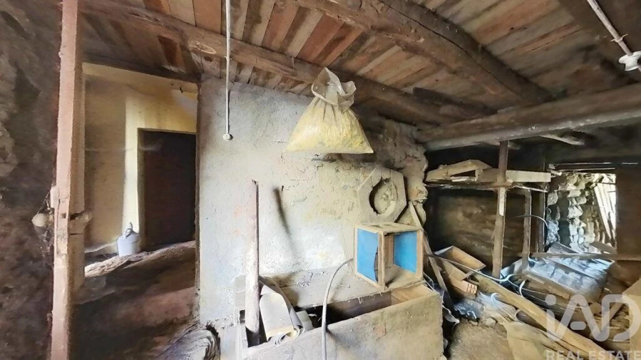 Moradia T3 para Venda em Carvalhal Foto 16