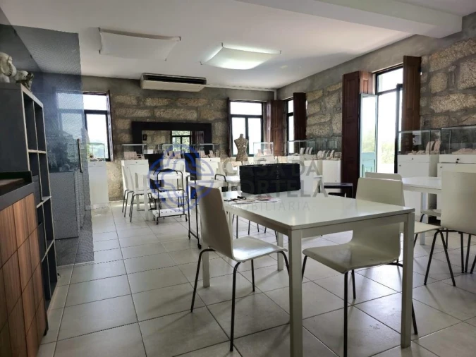 Prédio para Venda em Campanhã Foto 21