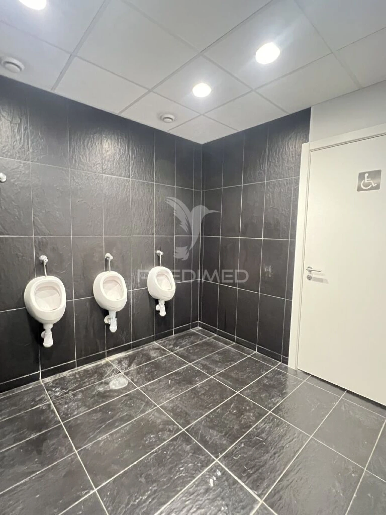 Armazém para Arrendamento em Paranhos Foto 6