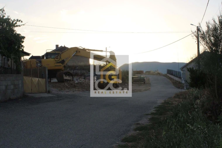 Moradia T3 para Venda em Vilar de Perdizes e Meixide Foto 43