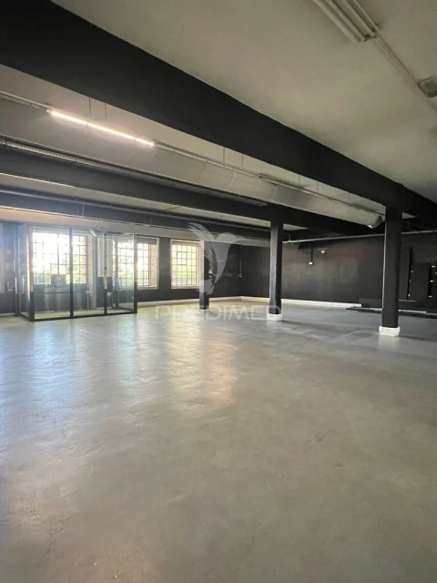 Armazém para Arrendamento em Paranhos