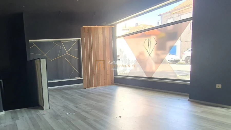 Loja para Arrendamento em Cidade da Maia Foto 8