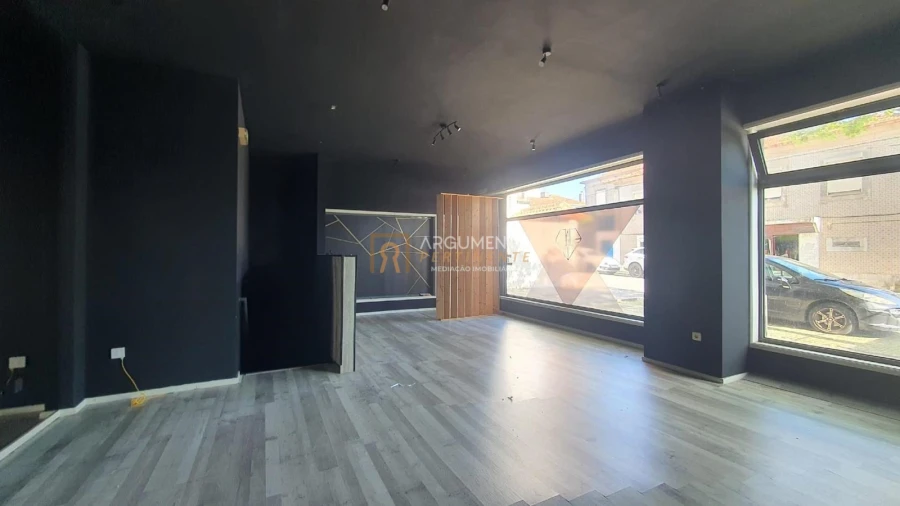 Loja para Arrendamento em Cidade da Maia Foto 7