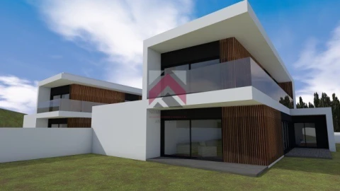 Moradia T4 para Venda em São Bernardo