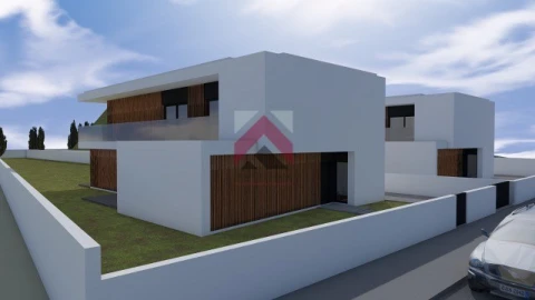 Moradia T4 para Venda em São Bernardo