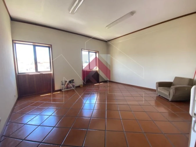 Loja para Arrendamento em Águeda e Borralha Foto 4