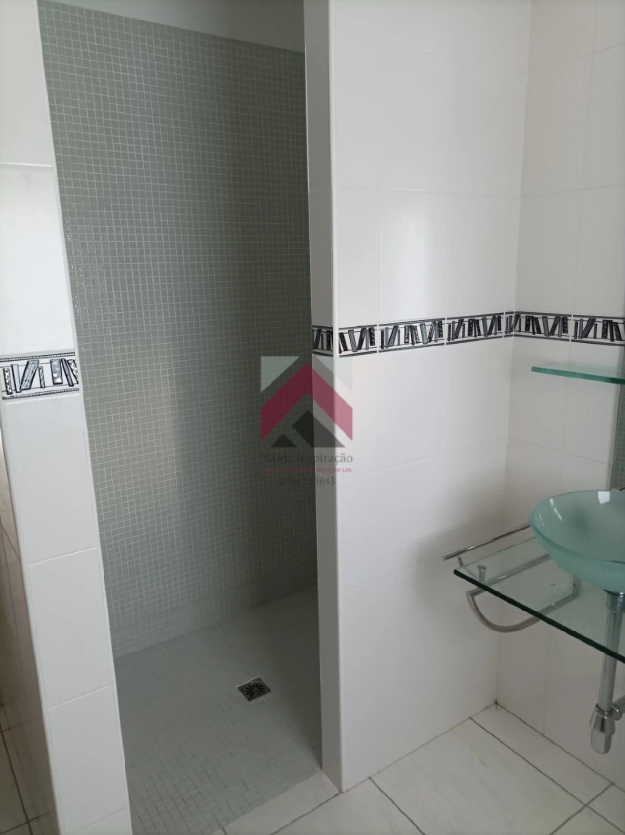 Moradia T3 para Venda em Odiaxere Foto 10