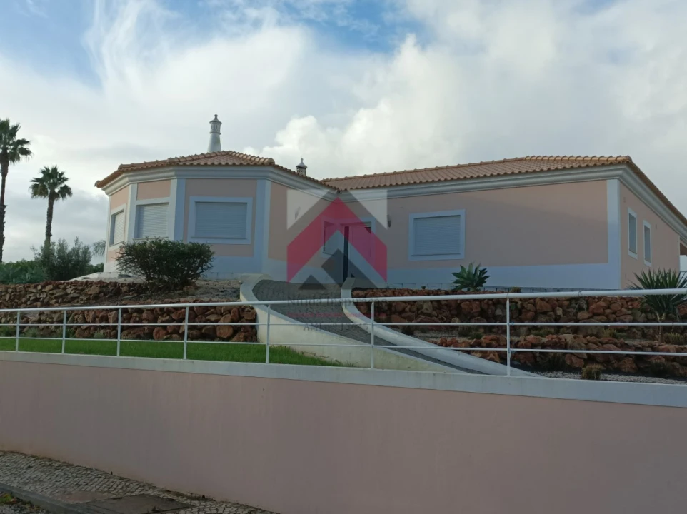 Moradia T3 para Venda em Odiaxere Foto 30
