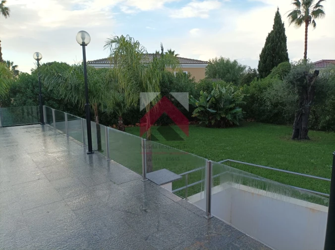 Moradia T3 para Venda em Odiaxere Foto 22