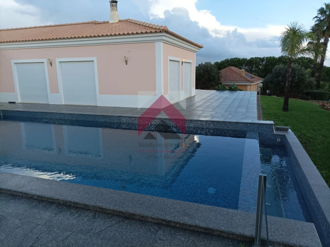 Moradia T3 para Venda em Odiaxere Foto 24