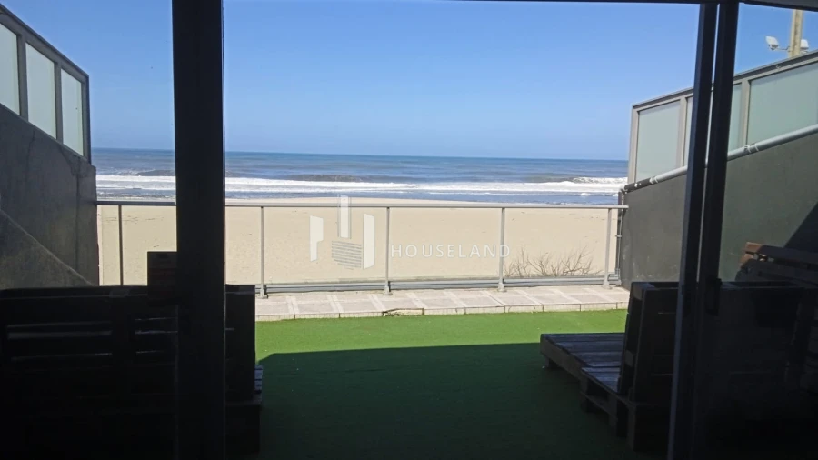 Moradia T3 para Venda em Espinho Foto 3
