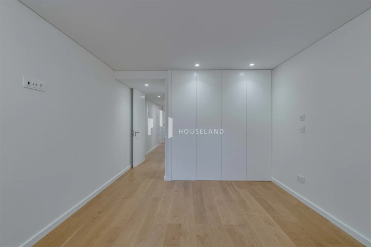 Apartamento T3 para Venda em Espinho Foto 2