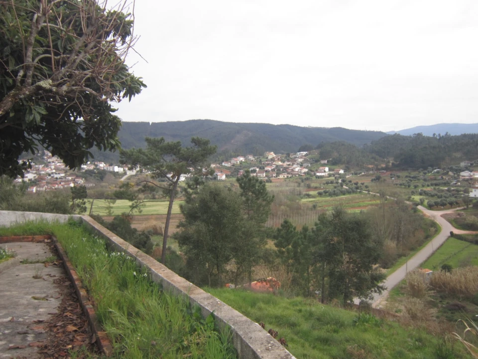 Moradia T3 para Venda em Almalagues Foto 33
