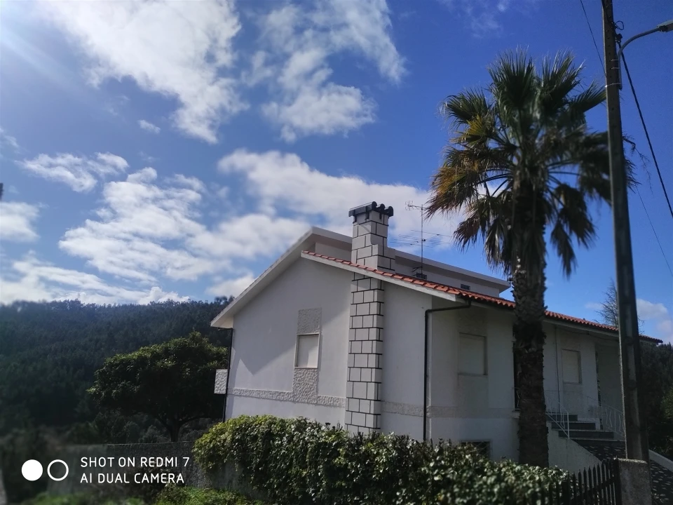 Moradia T3 para Venda em Almalagues Foto 1