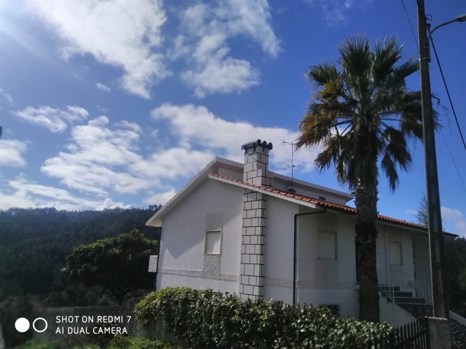 Moradia T3 para Venda em Almalagues