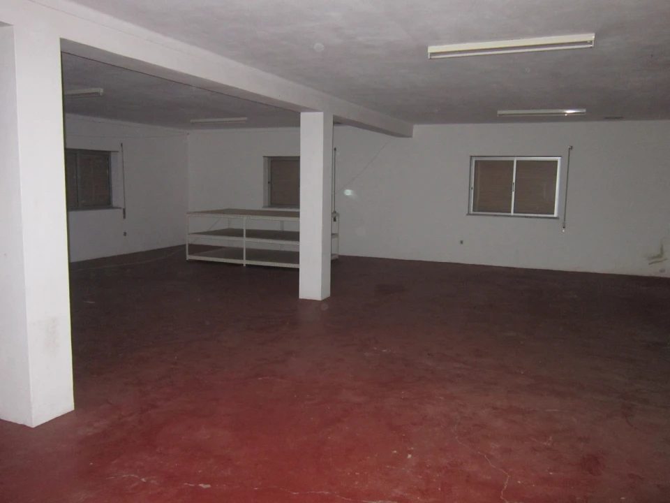 Moradia T3 para Venda em Almalagues Foto 32