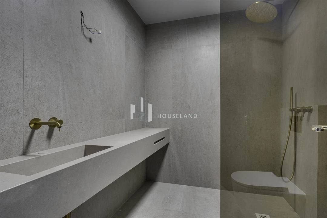 Apartamento T4 para Venda em Lordelo do Ouro e Massarelos Foto 14