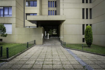 Apartamento T4 para Venda em Lordelo do Ouro e Massarelos