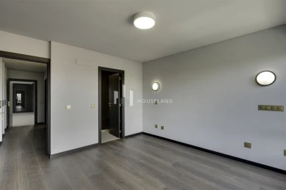 Apartamento T4 para Venda em Lordelo do Ouro e Massarelos