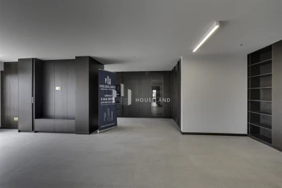 Apartamento T4 para Venda em Lordelo do Ouro e Massarelos