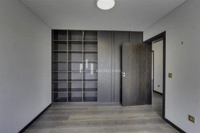 Apartamento T4 para Venda em Lordelo do Ouro e Massarelos
