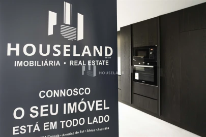 Apartamento T4 para Venda em Lordelo do Ouro e Massarelos