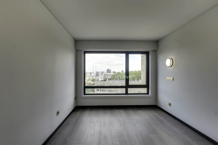 Apartamento T4 para Venda em Lordelo do Ouro e Massarelos Foto 22