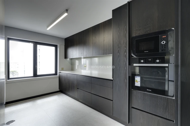 Apartamento T4 para Venda em Lordelo do Ouro e Massarelos Foto 7