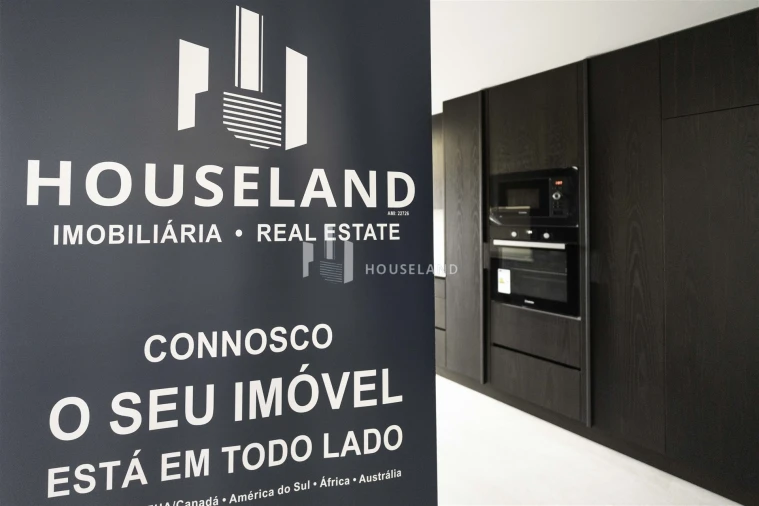 Apartamento T4 para Venda em Lordelo do Ouro e Massarelos Foto 38