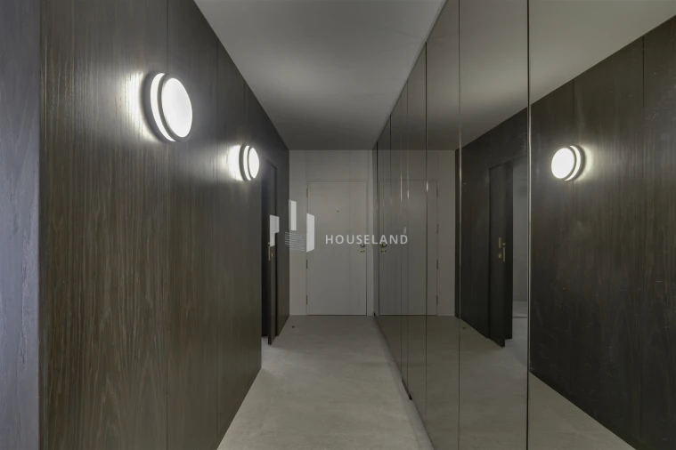 Apartamento T4 para Venda em Lordelo do Ouro e Massarelos Foto 11