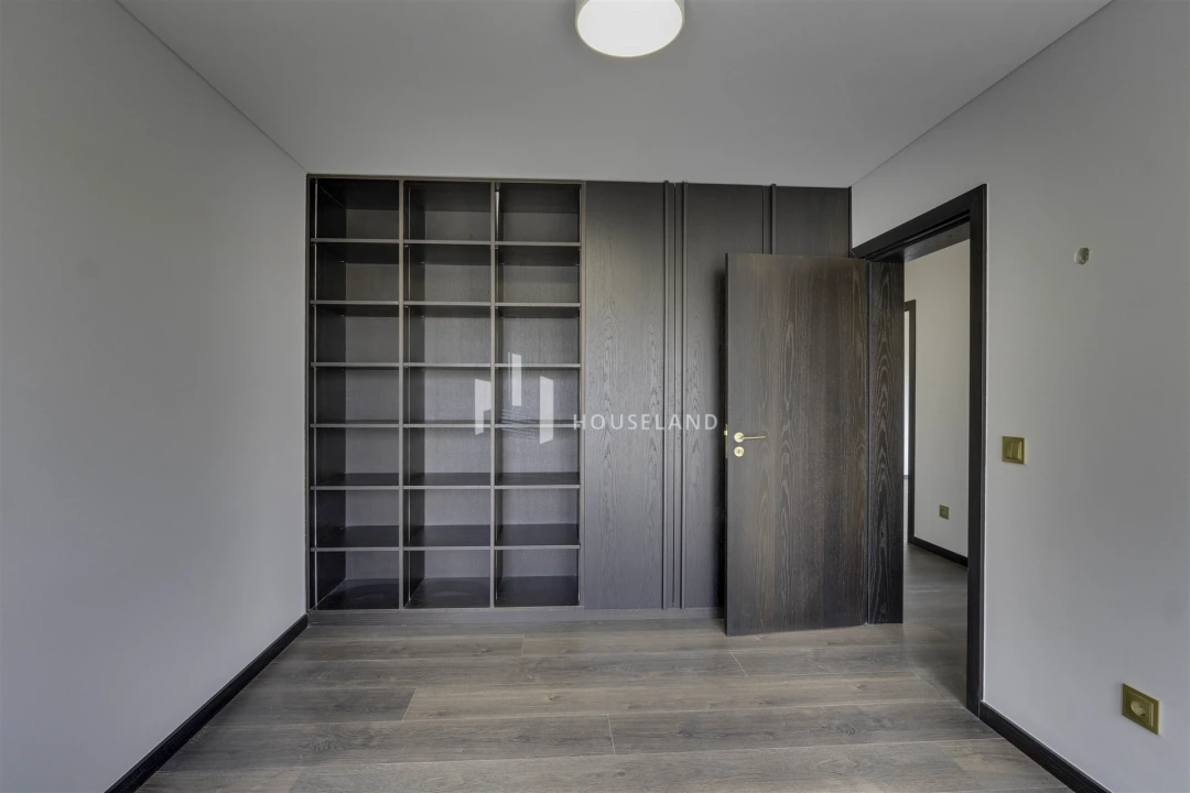 Apartamento T4 para Venda em Lordelo do Ouro e Massarelos Foto 25