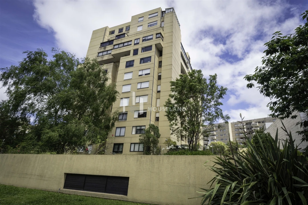 Apartamento T4 para Venda em Lordelo do Ouro e Massarelos Foto 41
