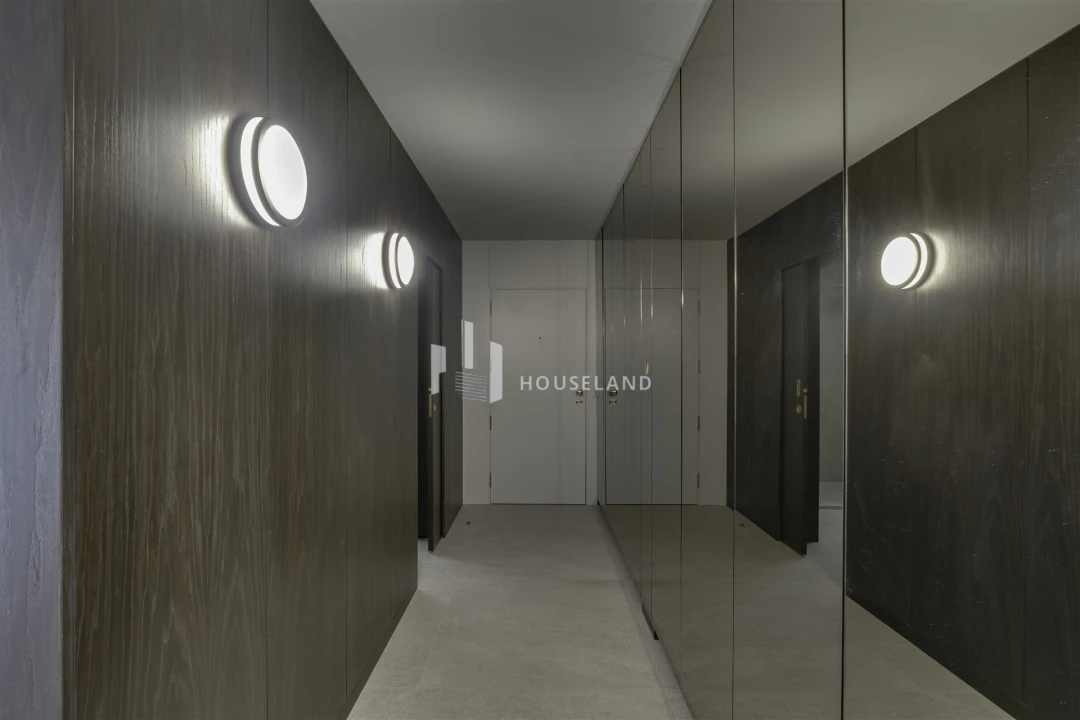 Apartamento T4 para Venda em Lordelo do Ouro e Massarelos Foto 11