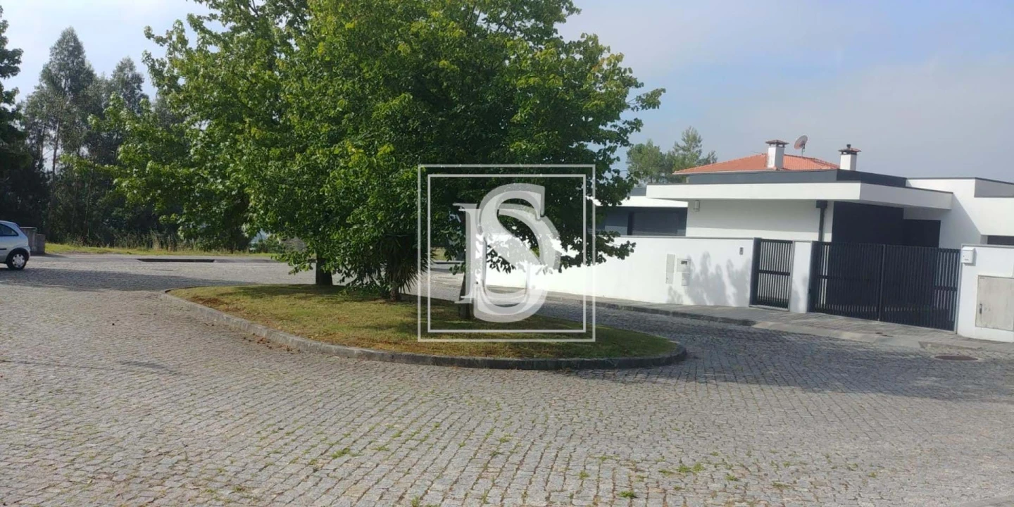 Terreno para Venda em Ruilhe Foto 5