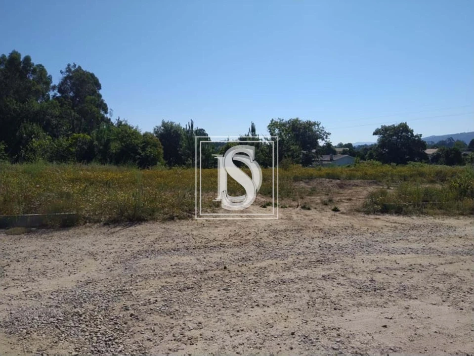 Terreno para Venda em Rendufe Foto 3