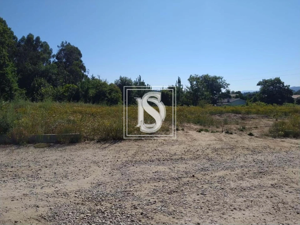 Terreno para Venda em Rendufe Foto 1