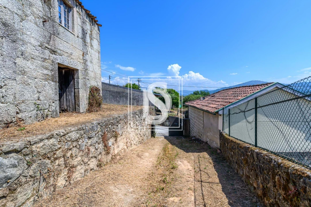 Quinta T2 para Venda em Dornelas Foto 3