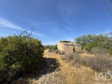 Terreno para Venda em Santa Barbara de Nexe