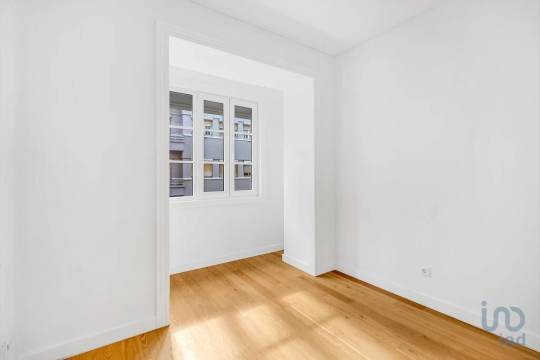 Apartamento T3 para Venda em Arroios Foto 9