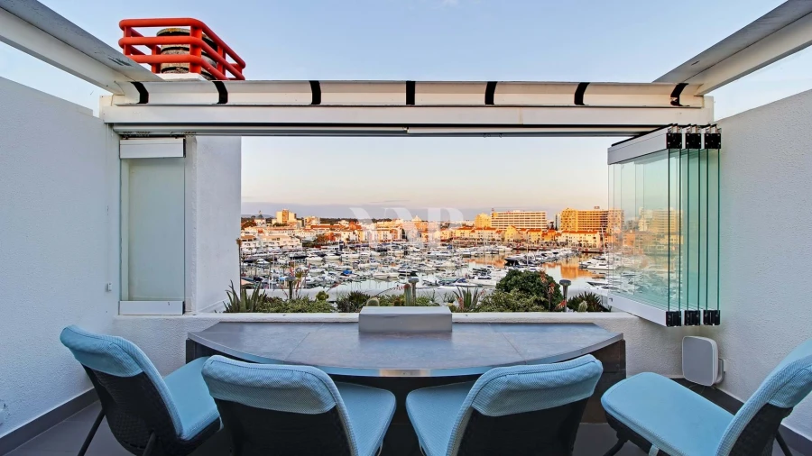 Apartamento T2 para Venda em Quarteira Foto 17