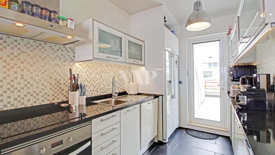 Apartamento T2 para Venda em Quarteira Foto 5