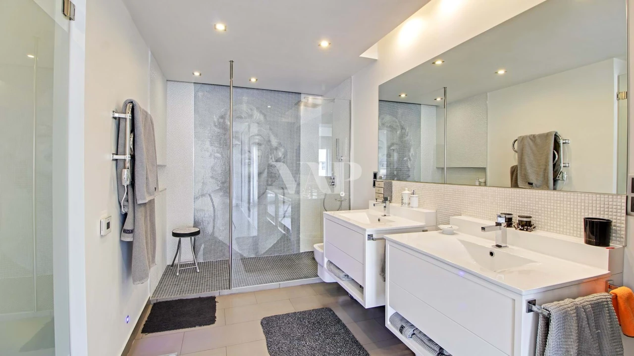 Apartamento T2 para Venda em Quarteira Foto 13
