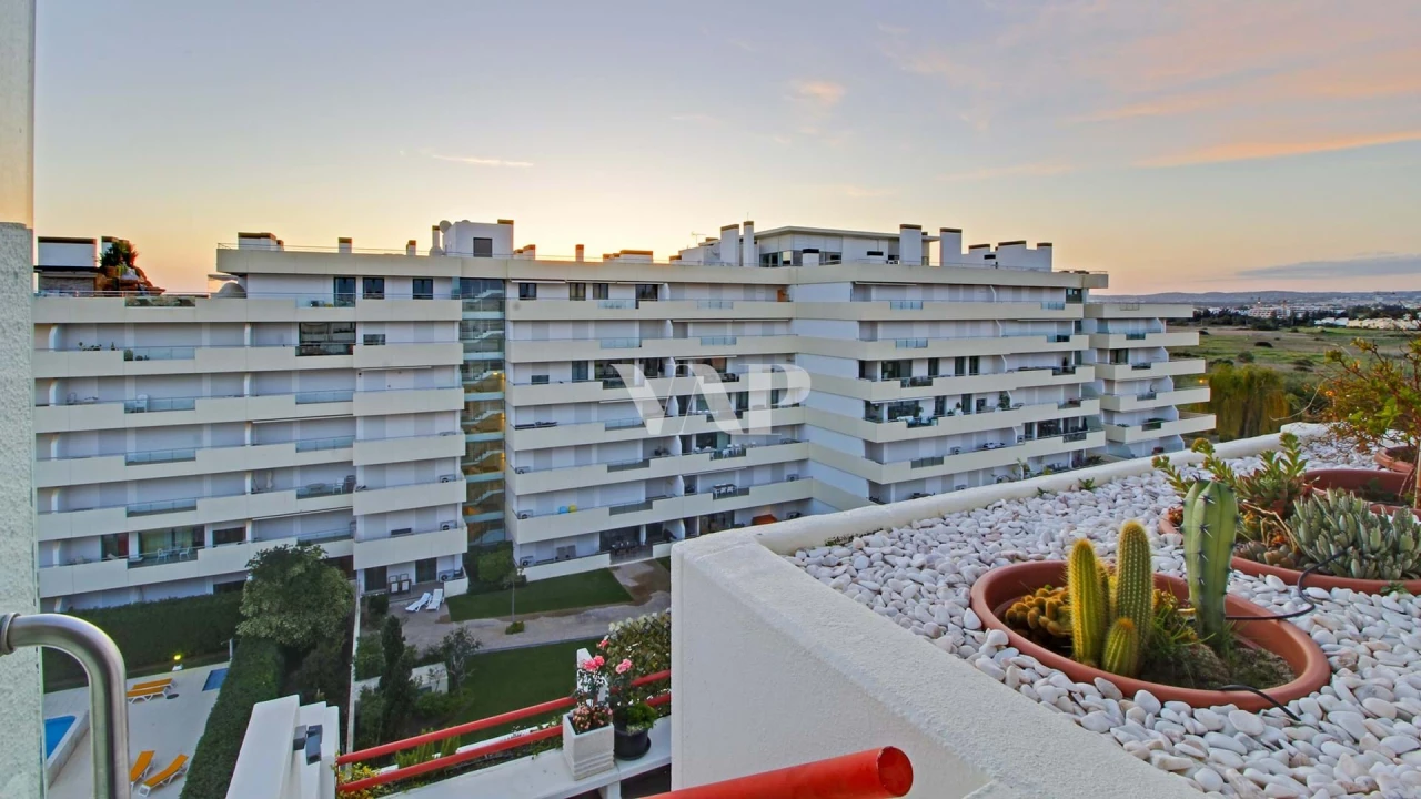 Apartamento T2 para Venda em Quarteira Foto 22