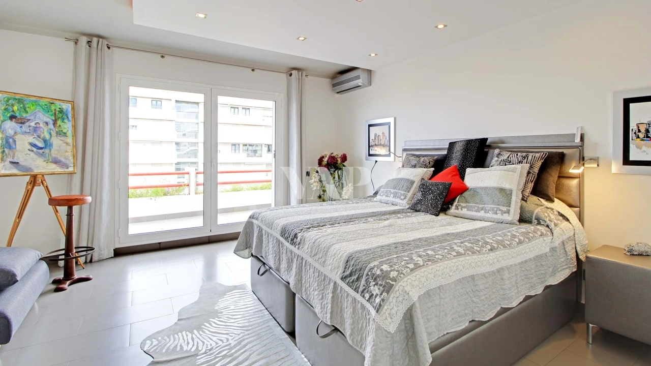 Apartamento T2 para Venda em Quarteira Foto 6