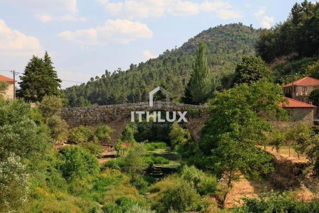 Moradia T9 para Venda em Pinheiros e Vale de Figueira Foto 24