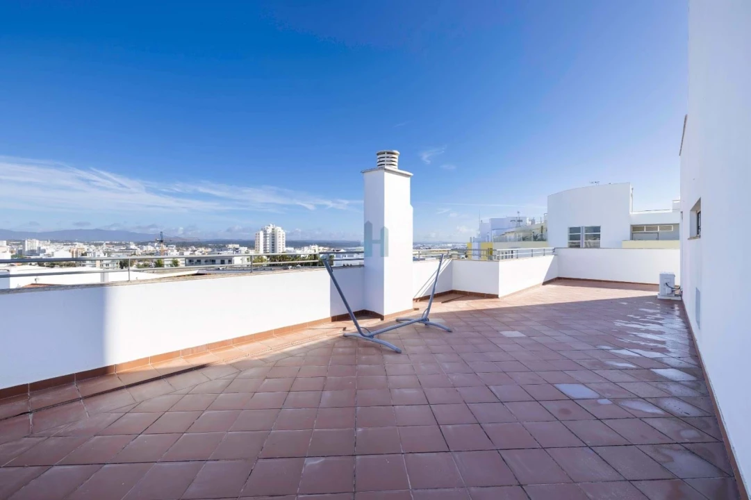 Apartamento T3 para Venda em Portimão Foto 7