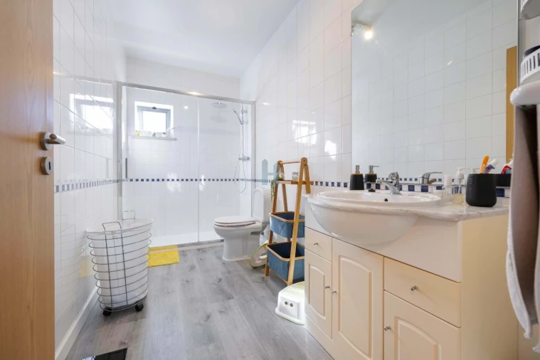 Apartamento T3 para Venda em Portimão Foto 13